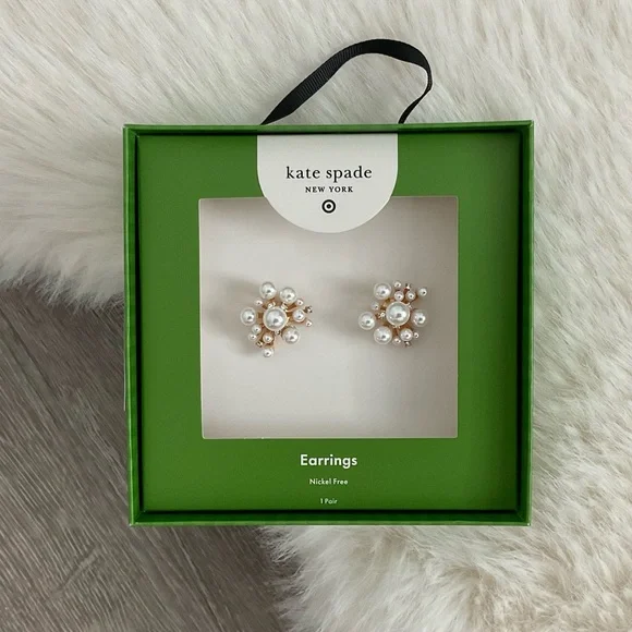 ♠️🤍 kate spade new york x Target Pearl Cluster Stud Earrings - Picture 7 of 7